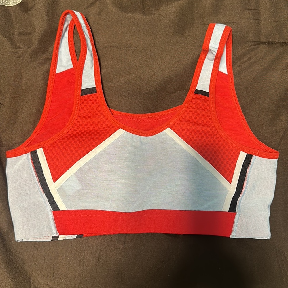 Nike Sports Bra - Picture 3 of 7